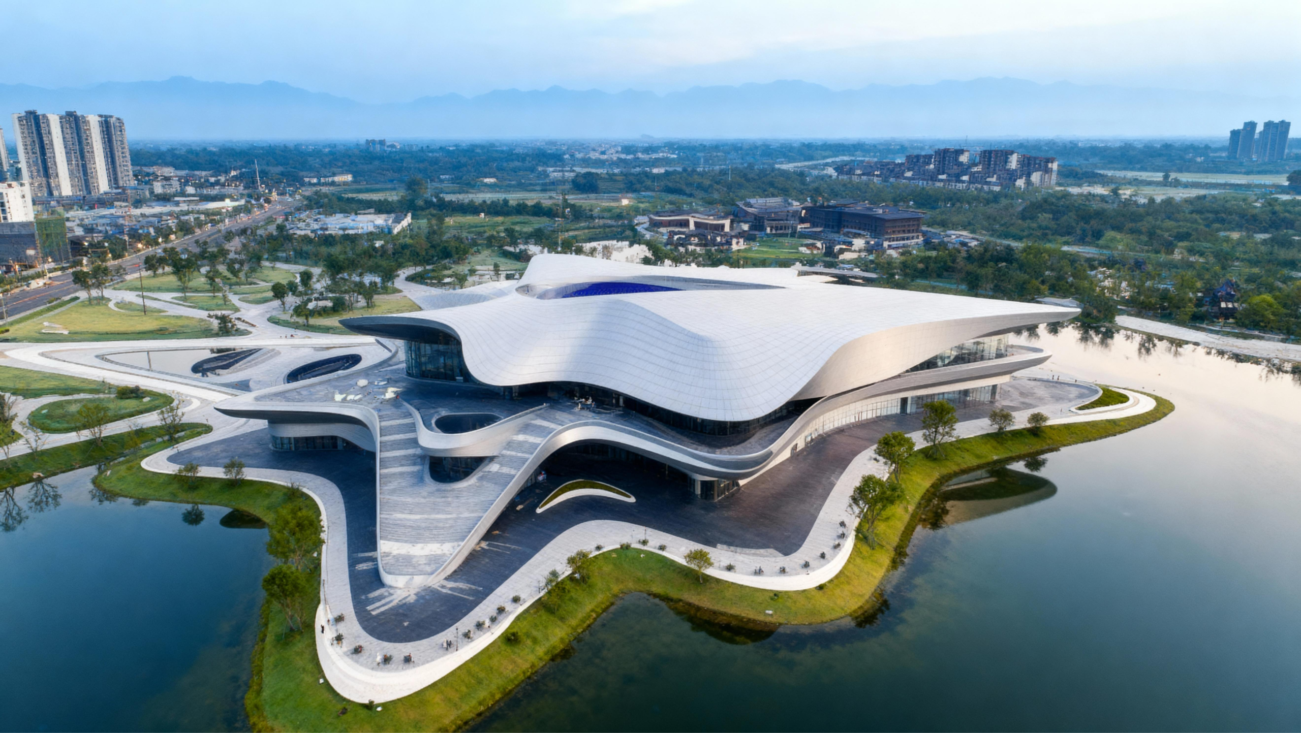 海科思创亮相2025“天问”华语科幻文学大赛暨成都科学大讲堂！